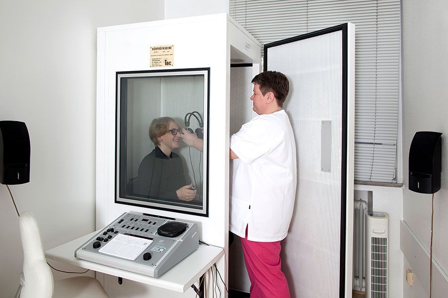 hno praxis dr. prem, untersuchung, ohr