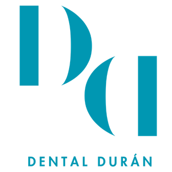 Logotipo verde azulado para Dental Durán: dos barras verticales flanqueando dos formas curvas, iniciales estilizadas, sobre texto.