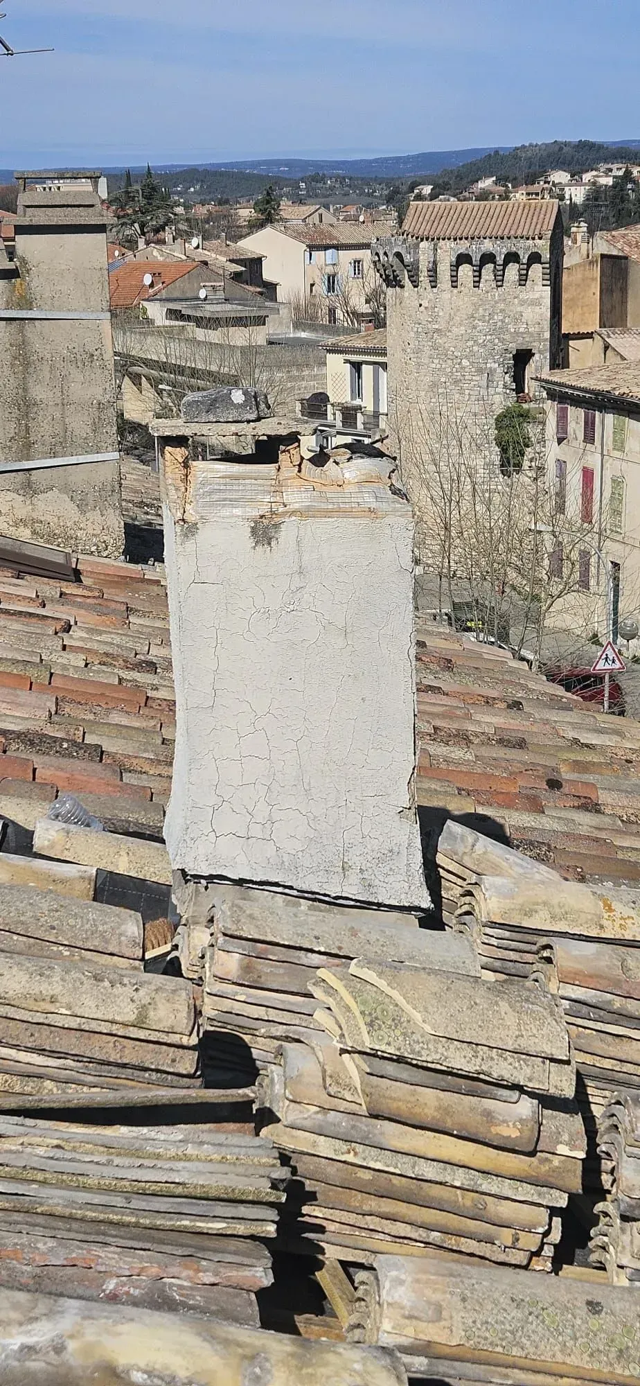 Une cheminée de toit