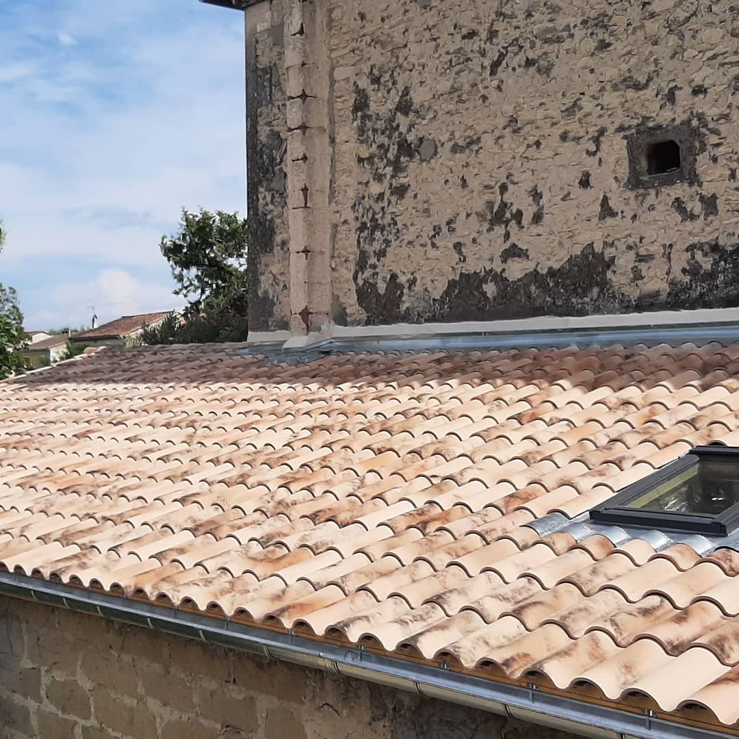 Toiture traditionnelle en tuiles canal