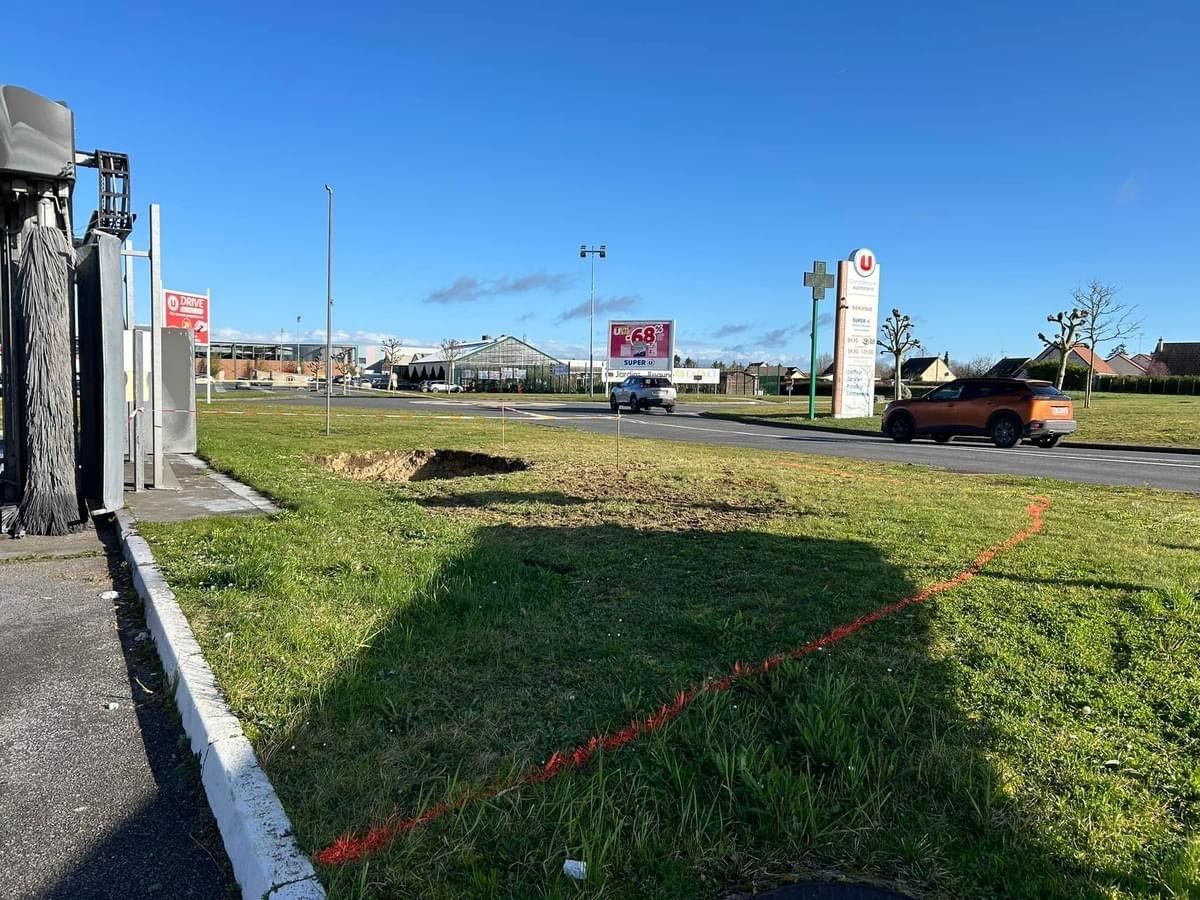 Travaux à la station de lavage de SUPER U Beaune la Rolande