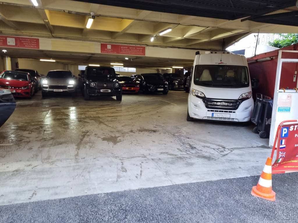 Supercars stationnées