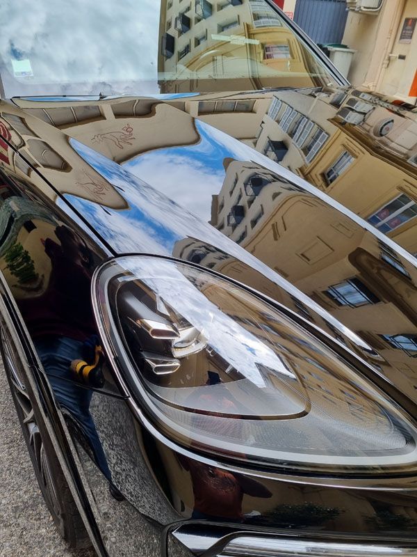 Phare de SUV une fois nettoyé