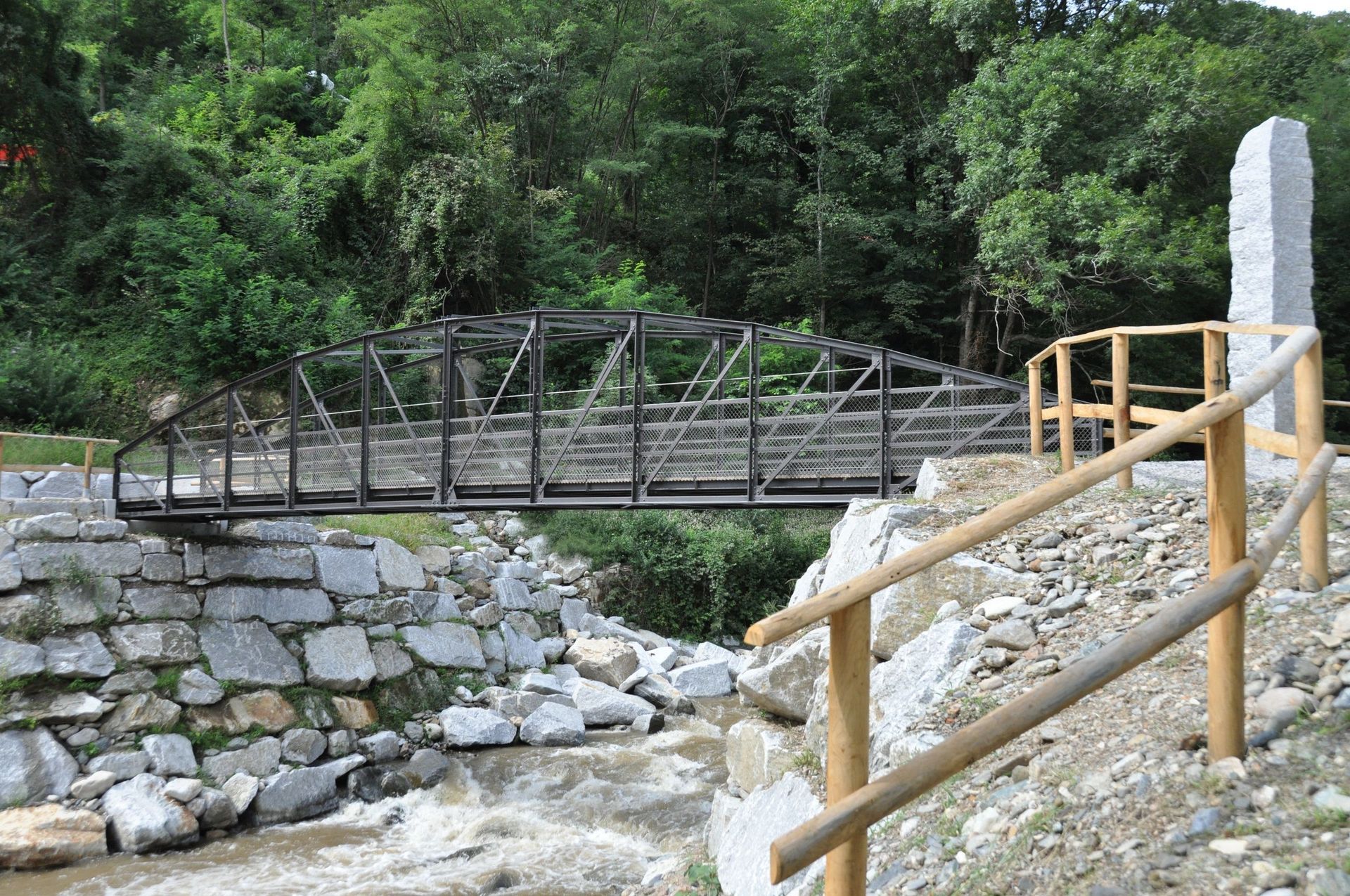 Schenini - Passarella sopra fiume