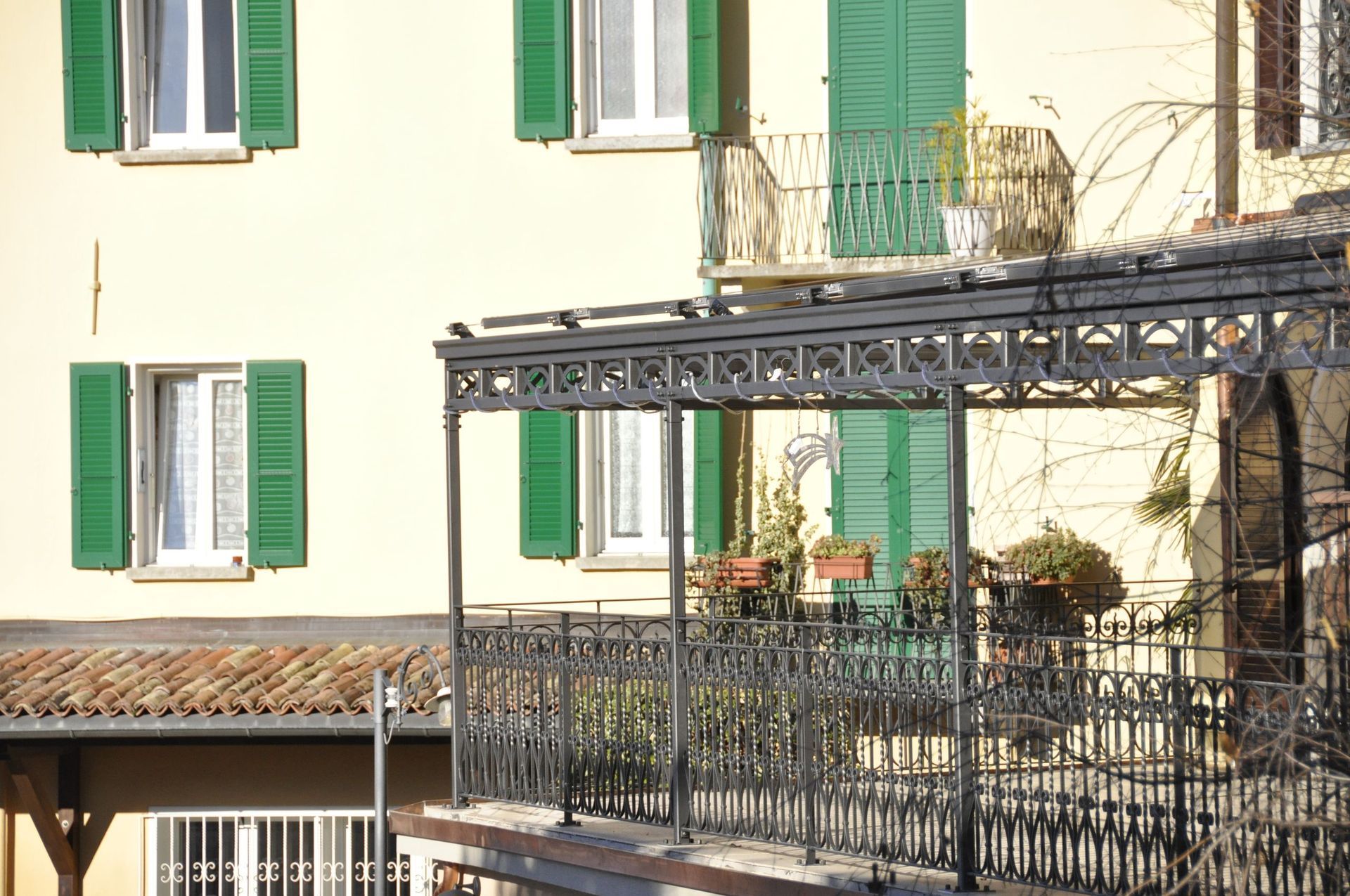 Schenini - Tettoia in ferro battuto