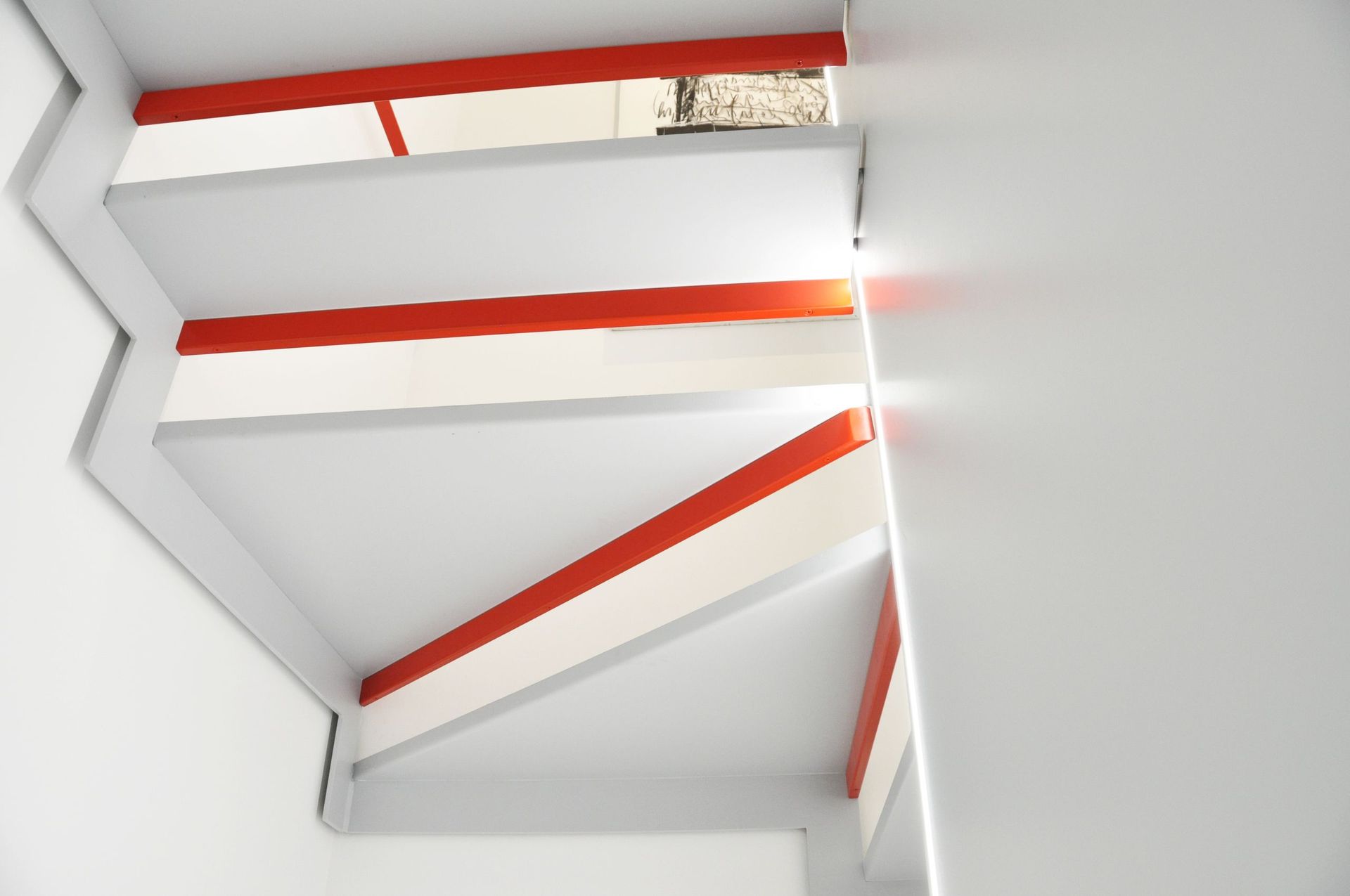 Schenini Scale con luci laterali e bordi rossi