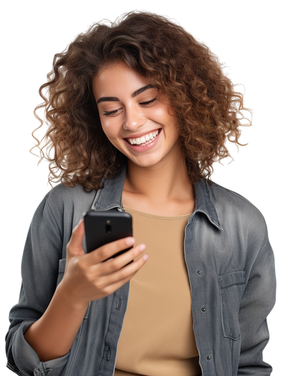Femme qui regarde son téléphone mobile