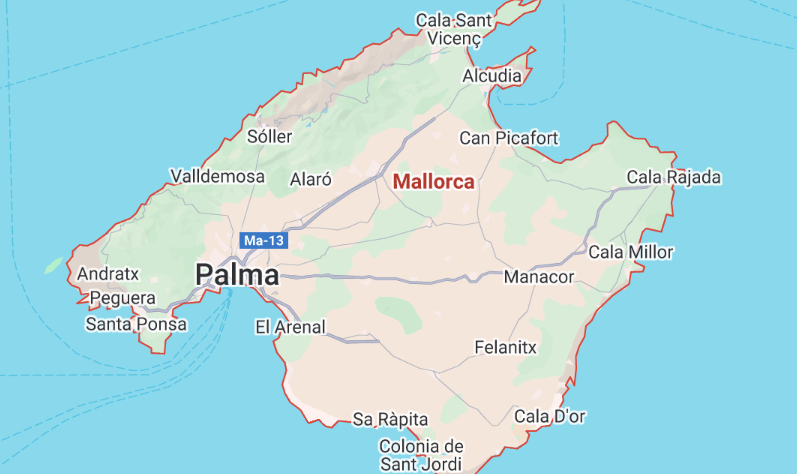 Mapa de Mallorca, España, que muestra ciudades como Palma, Manacor y pueblos alrededor de la costa.