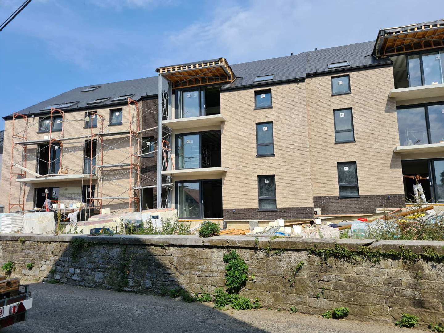 Pose de plaquettes sur façade