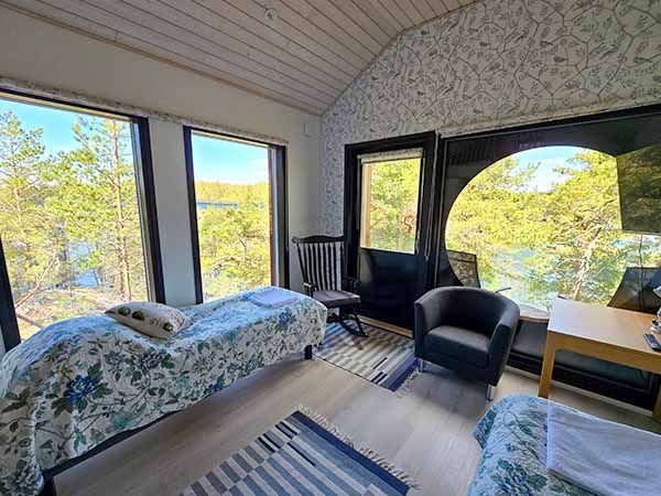 Kesän mökkivaraus saaristossa, Tukkakoskelo