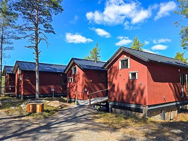 Kesän mökkivaraus saaristossa, Ristisorsa