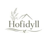 Logo Hofidyll Schriftzug mit Hausdach und Schilf Signet