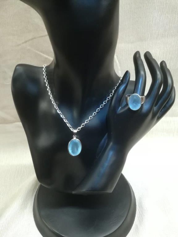 Aquamarinring u. -anhänger in Silber