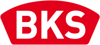 Rotes BKS-Logo mit fetten weißen Buchstaben in einer abgerundeten roten Form
