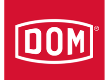 DOM-Logo in Weiß auf rotem Hintergrund