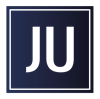 Weiße „JU“-Buchstaben auf einem dunkelblauen quadratischen Logo mit dünnem Rand