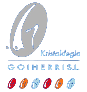 Logotipo de Kristaldegia GOIHERRI SL que presenta una gran G estilizada de color gris y una fila de seis peque&ntilde;os iconos