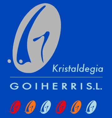 Logotipo de Kristaldegia GOIHERRI SL que presenta una gran 