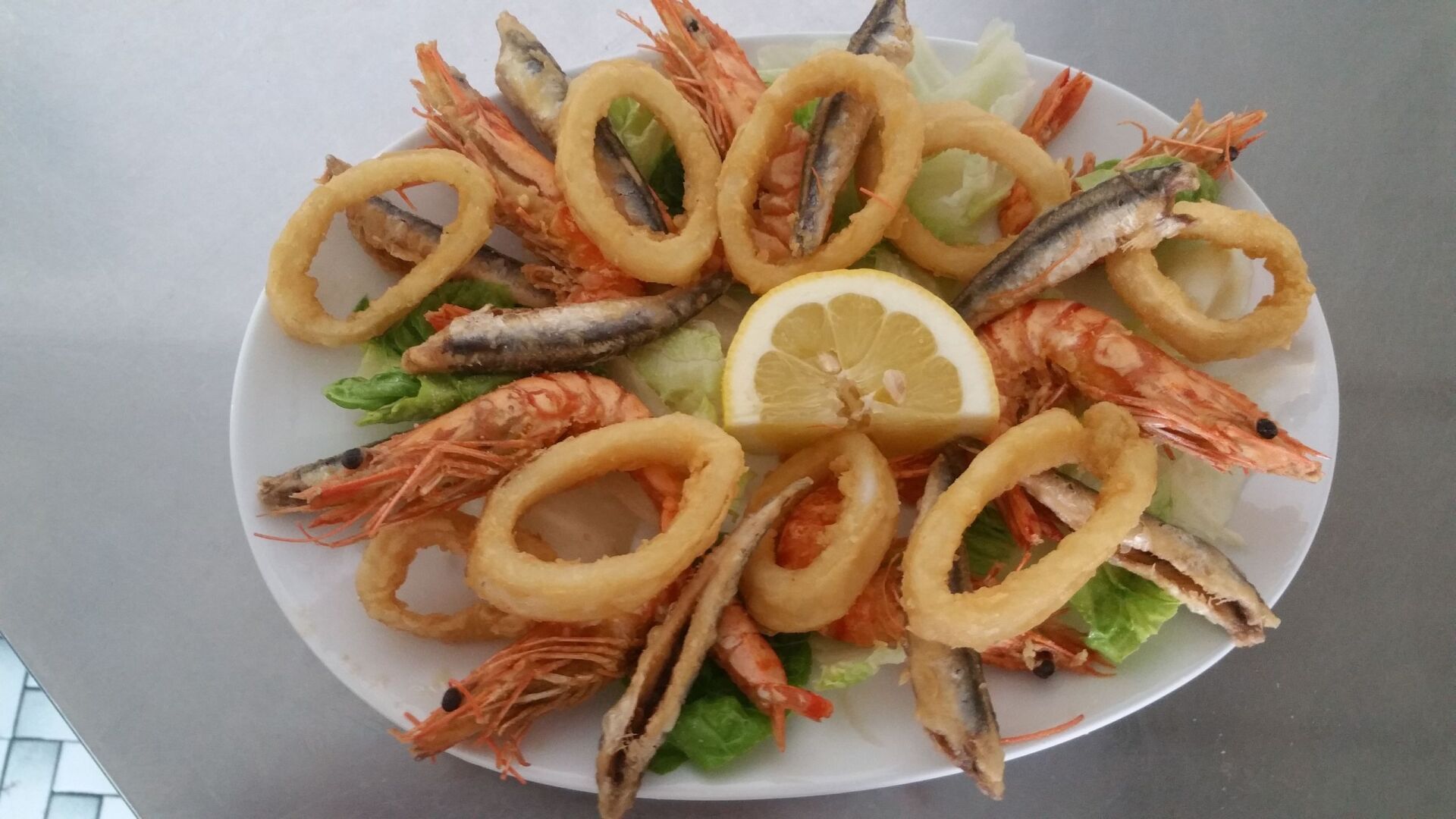 Fischgericht bei Pizzeria Bella Napoli