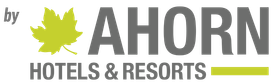 Logo von AHORN Hotels & Resorts mit grünem Blattsymbol und grauem Text
