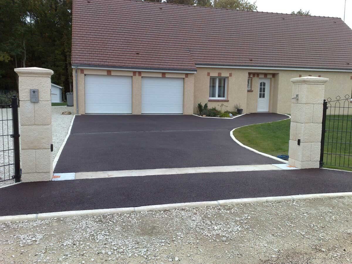 Enrobé de l'entrée d'une maison