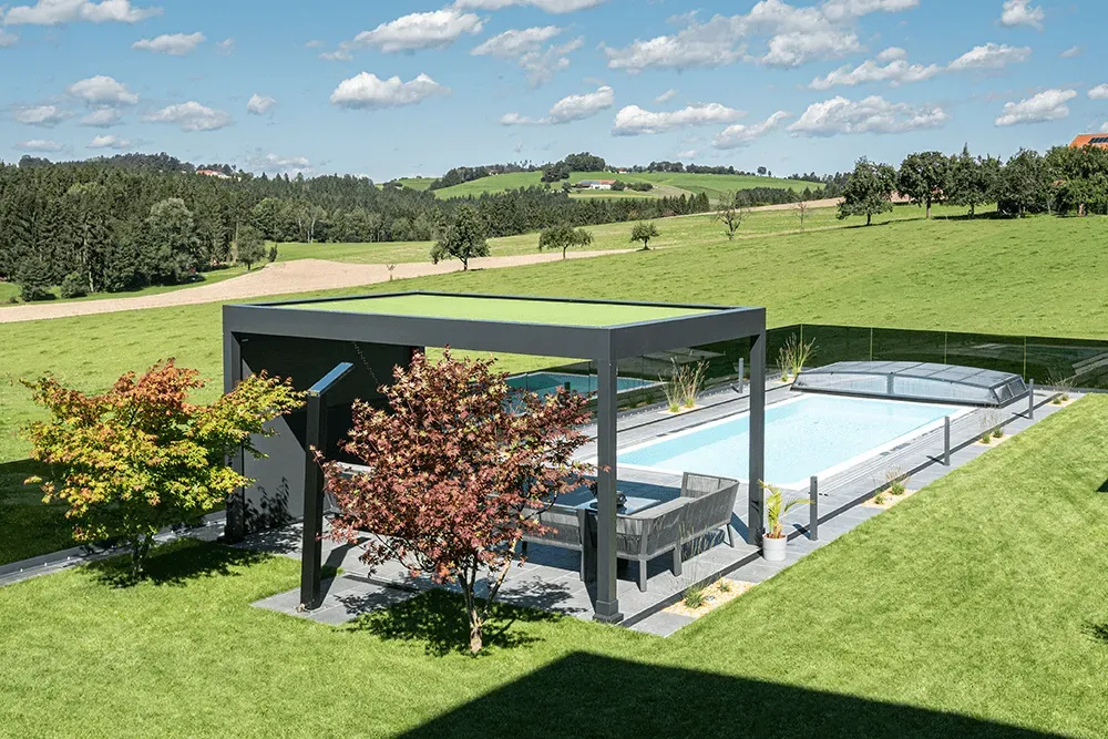 Eine künstlerische Darstellung eines Swimmingpools mit Pergola.