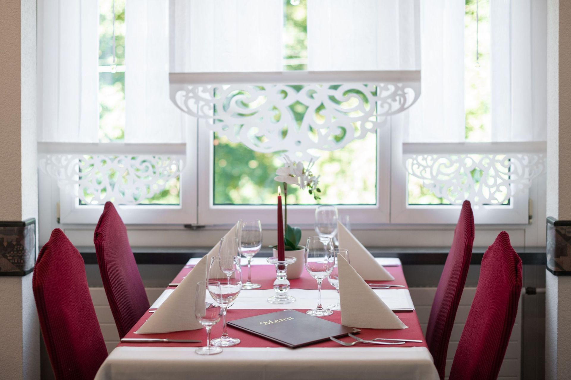 Säli - Restaurant Bahnhöfli, Eva Topalli - Schinznach-Bad