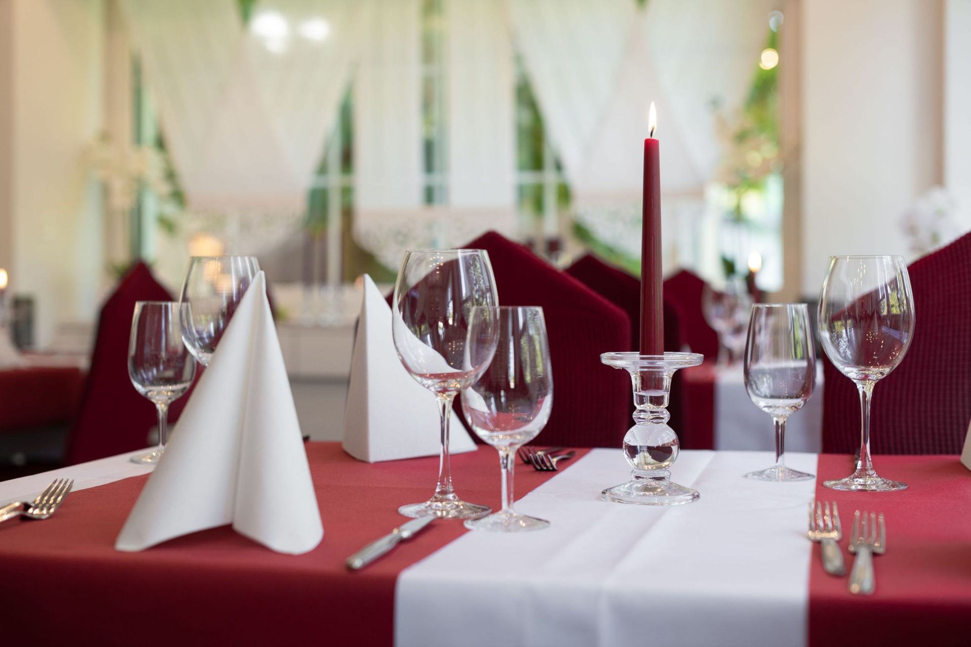 Säli - Restaurant Bahnhöfli, Eva Topalli - Schinznach-Bad