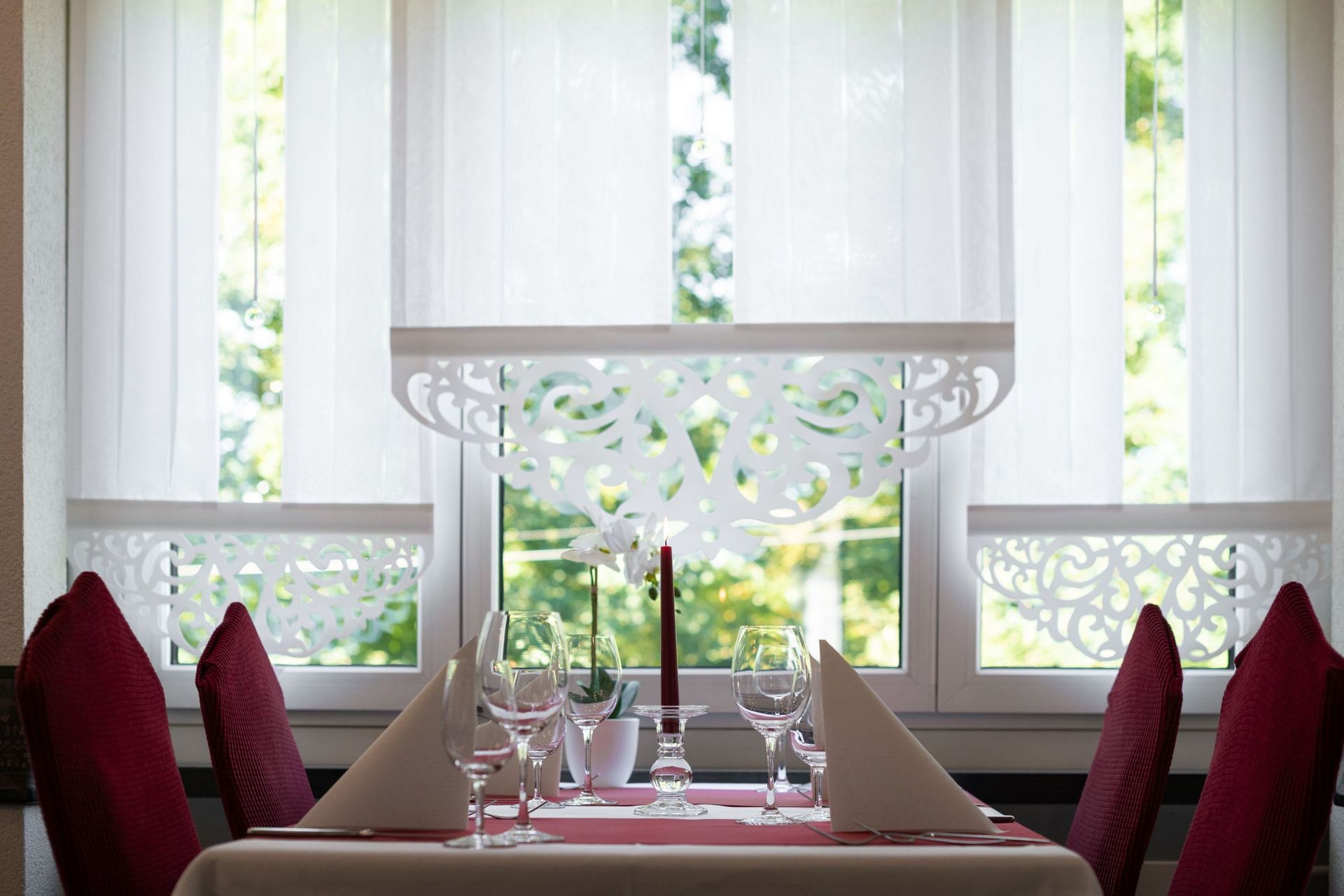 Säli - Restaurant Bahnhöfli, Eva Topalli - Schinznach-Bad