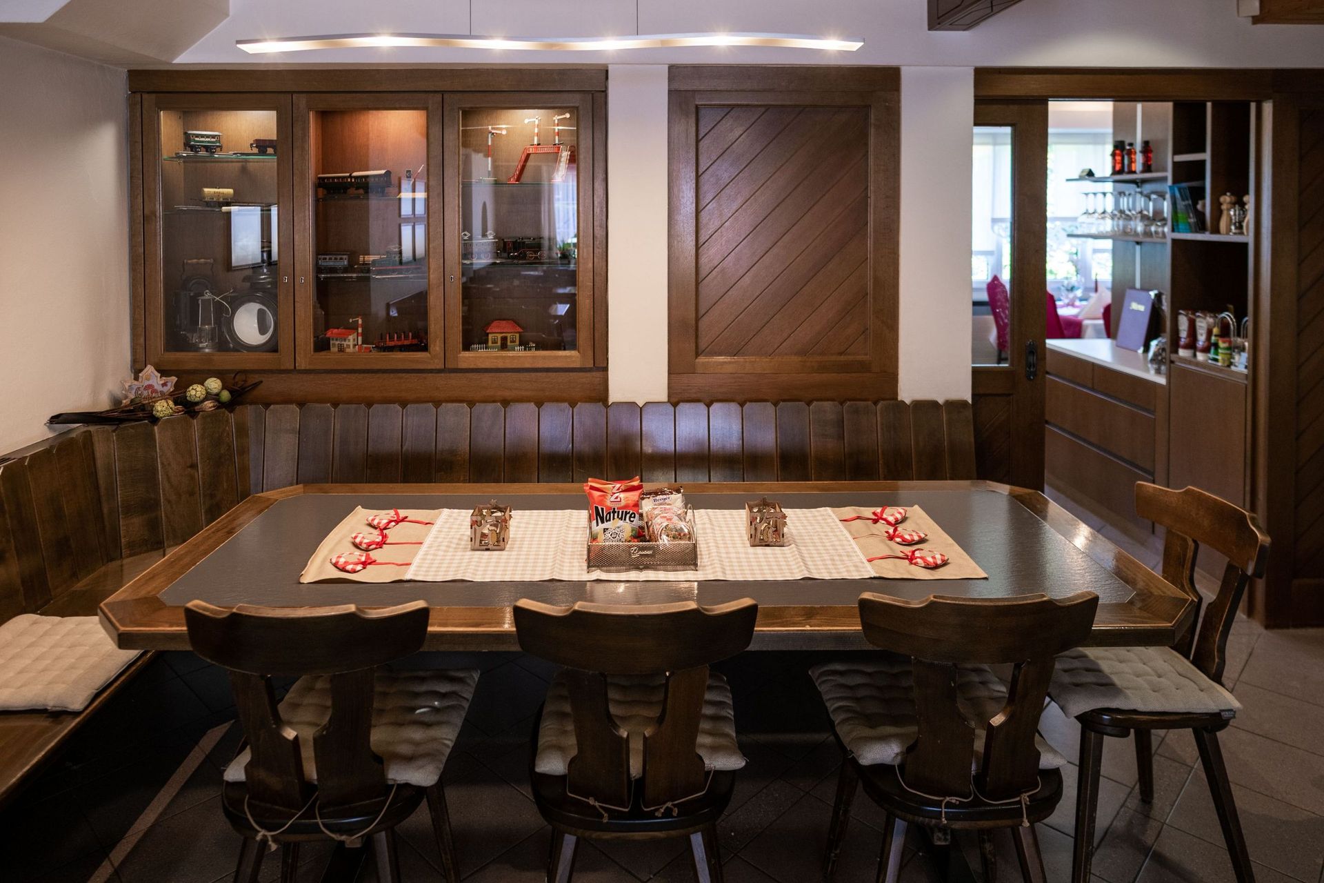 Restaurant - Restaurant Bahnhöfli, Eva Topalli - Schinznach-Bad