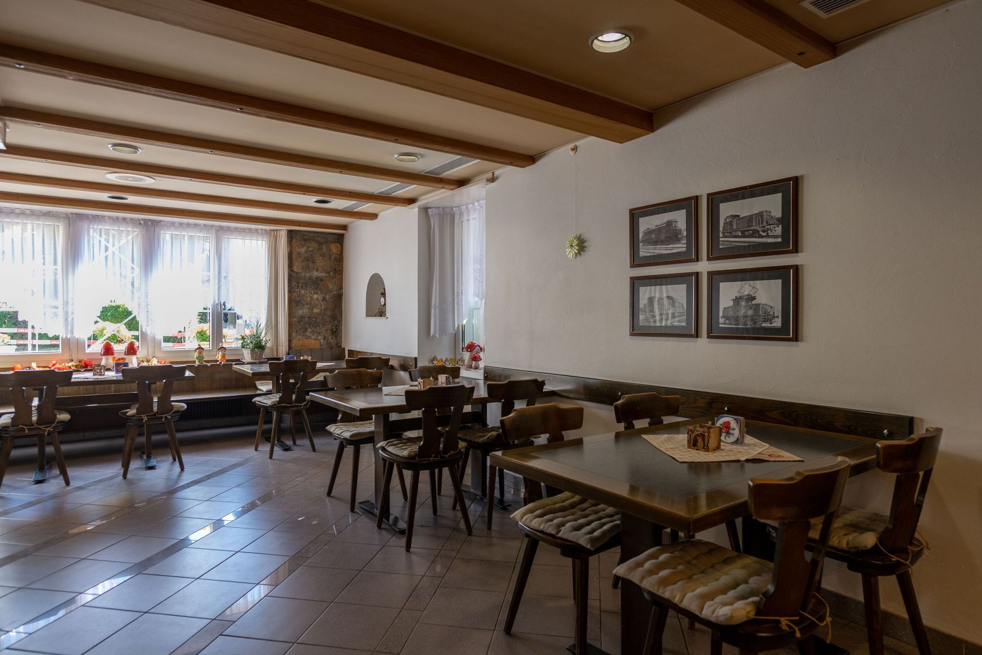 Restaurant - Restaurant Bahnhöfli, Eva Topalli - Schinznach-Bad