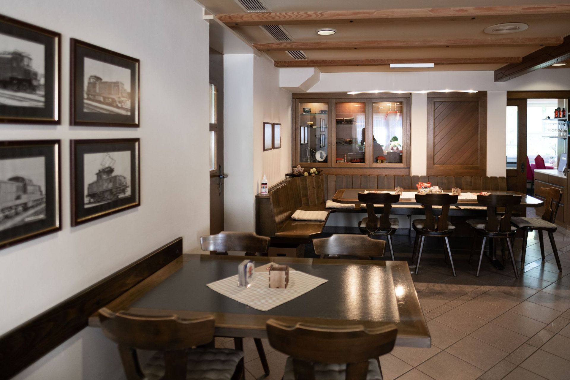 Restaurant - Restaurant Bahnhöfli, Eva Topalli - Schinznach-Bad