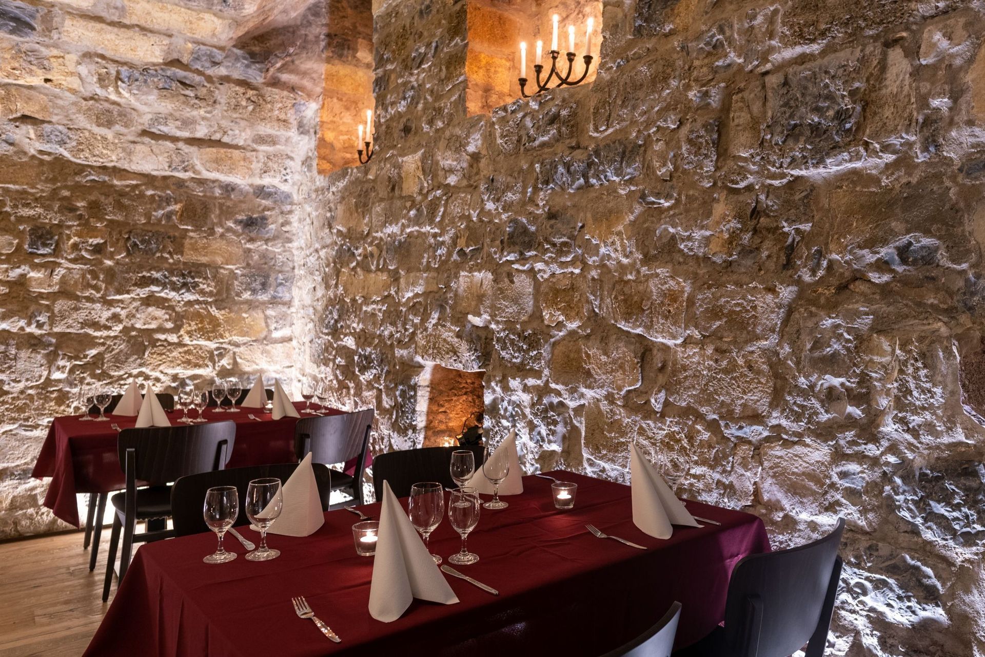 Gewölbekeller - Restaurant Bahnhöfli, Eva Topalli - Schinznach-Bad