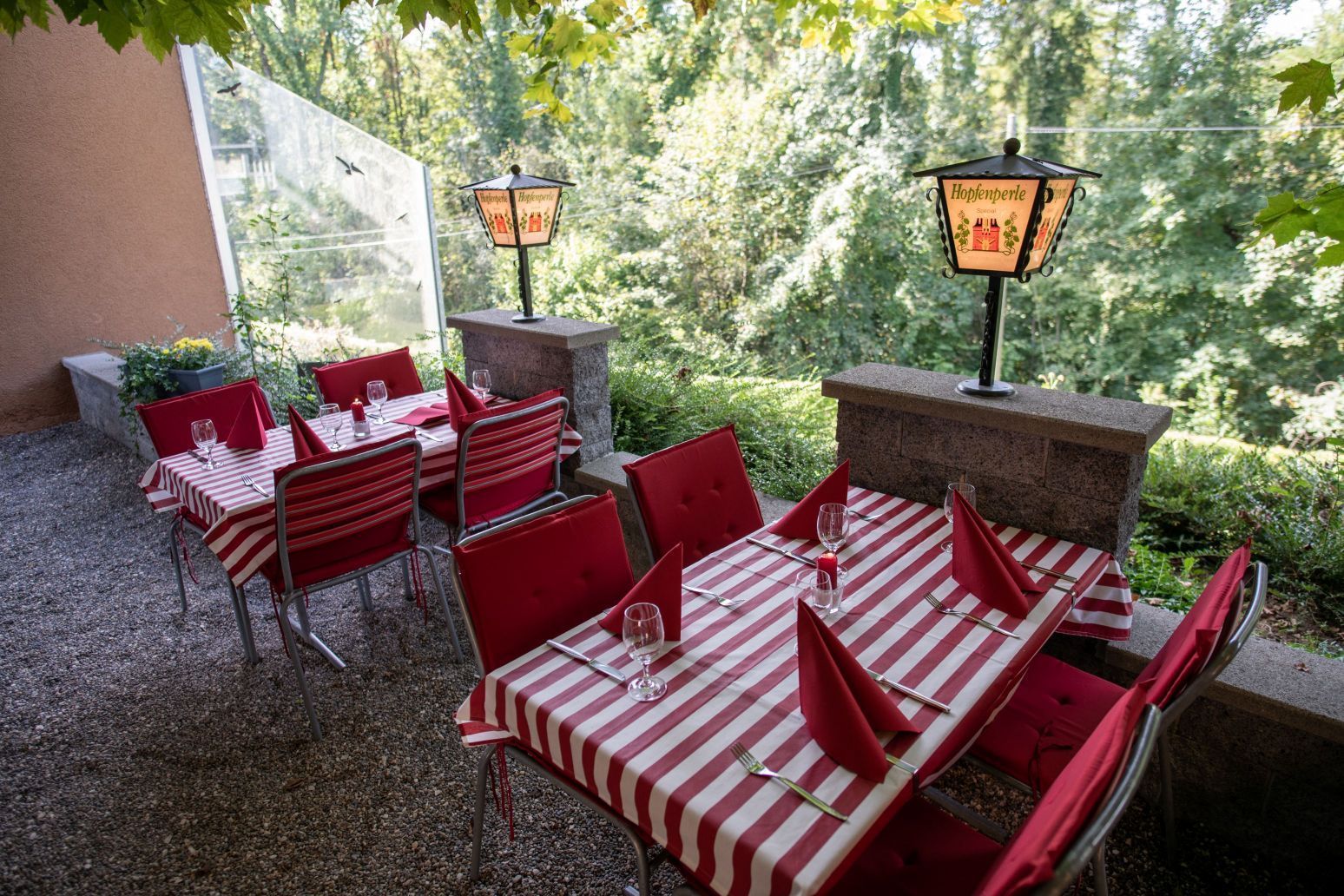 Gartenwirtschaft - Restaurant Bahnhöfli, Eva Topalli - Schinznach-Bad