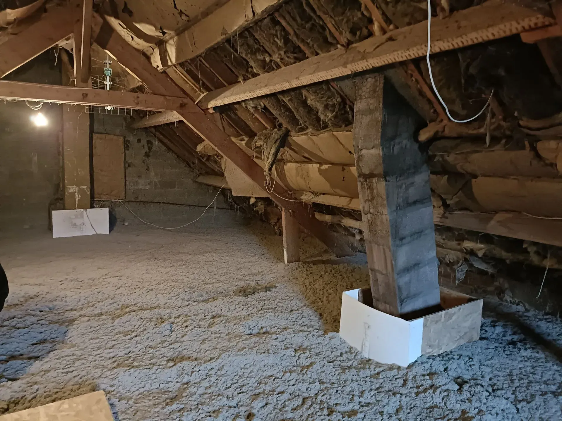 L'isolation des combles avec de la ouate de cellulose