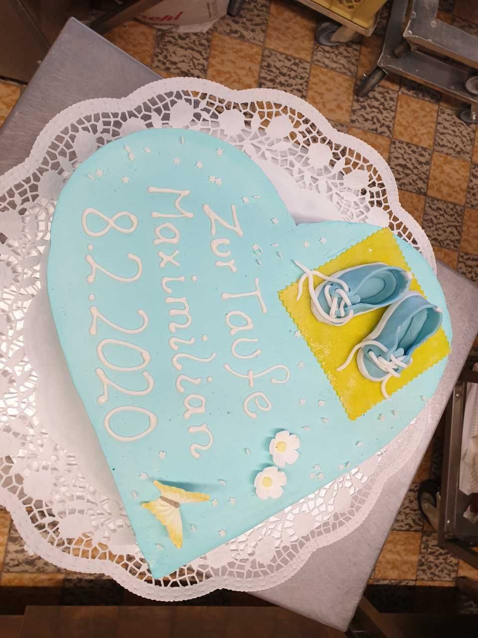 Torte für eine Taufe