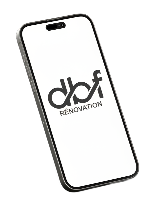Un smartphone affichant le logo DBF Rénovation.