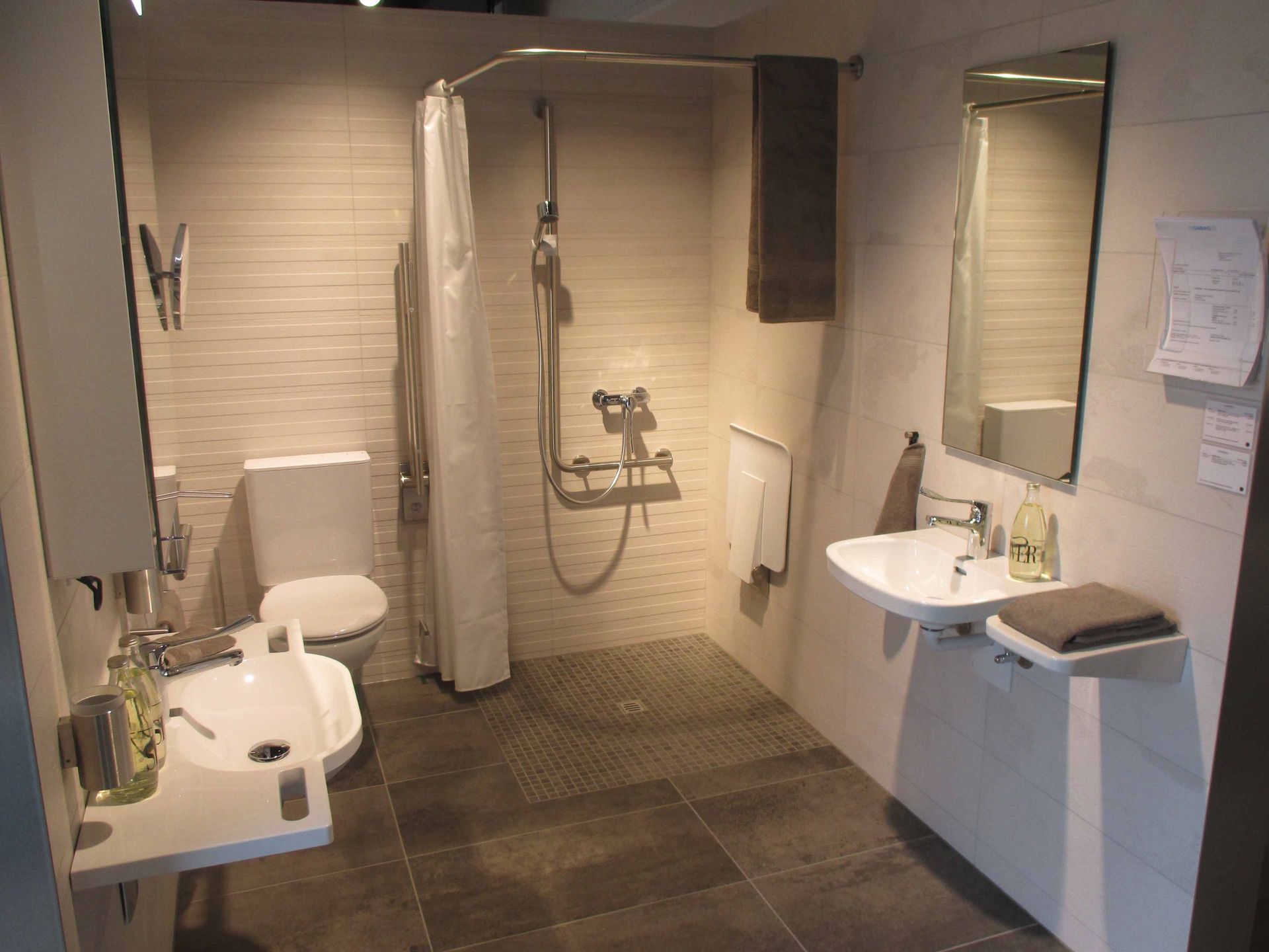 Wand und Boden Naturstein - E und L Keramik GmbH - Olten