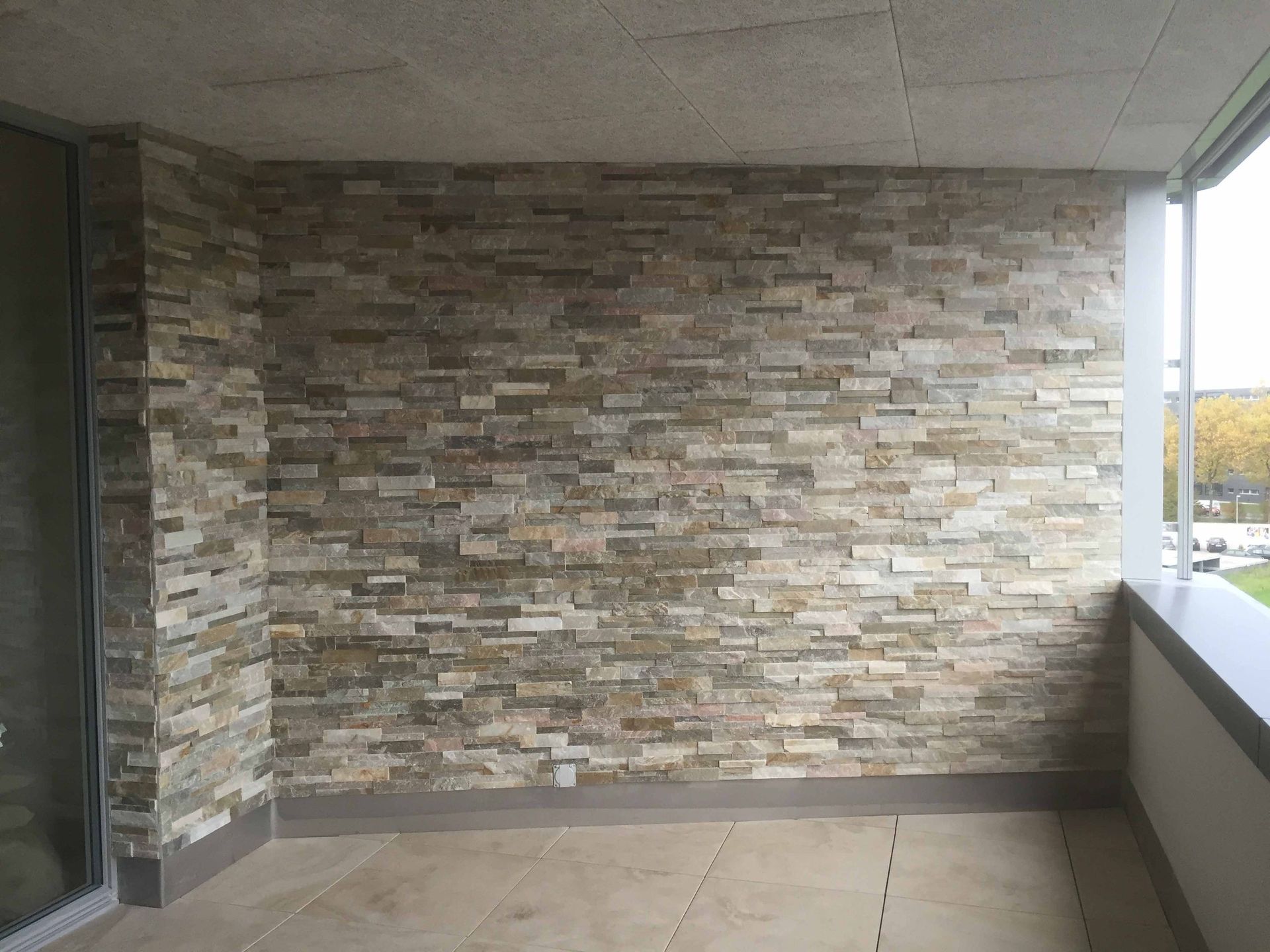 Naturstein Wandbelag Balkon - E und L Keramik GmbH - Olten