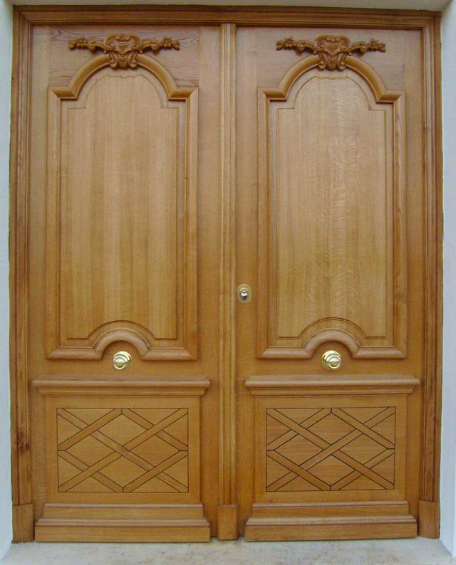 Porte à double vantail