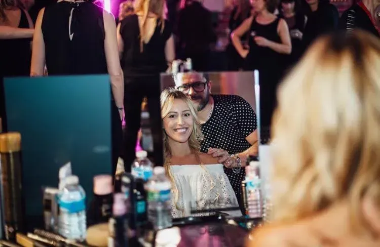 Christophe Guilhemat durant la nuit de la coiffure L'Oréal à Paris