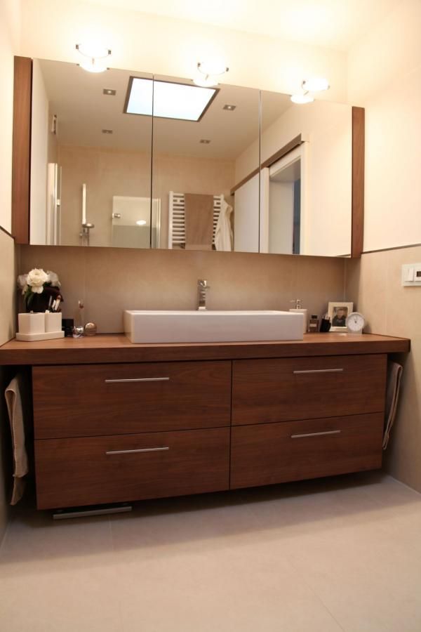 Baden mit Möbeln von der Tischlerei Kouker