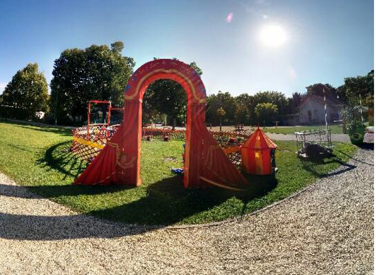 Une porte qui donne sur un univers de jeux participatifs pour petits et grands