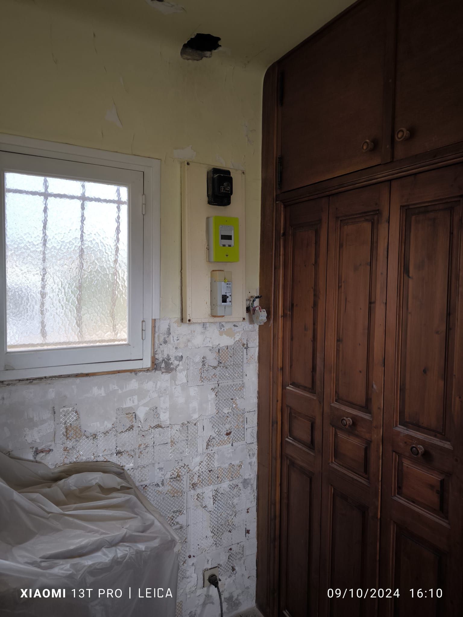 Rénovation d'un coffret électrique dans une vieille bâtisse