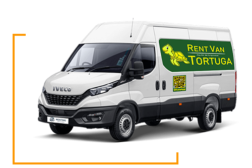 Una furgoneta de reparto blanca está estacionada frente a un edificio con la puerta abierta.