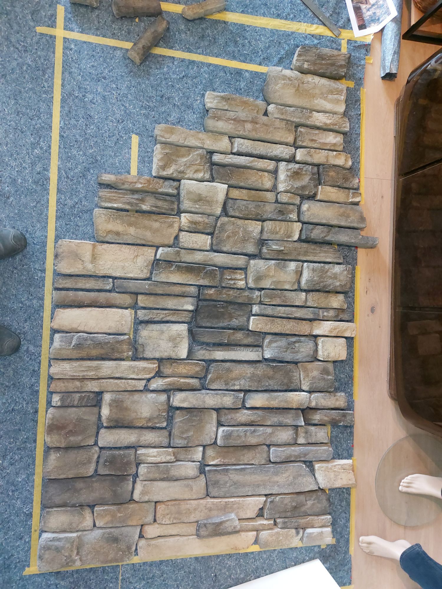 Wandverkleidung in Steinoptik durch Fliesenleger Robert Geiger