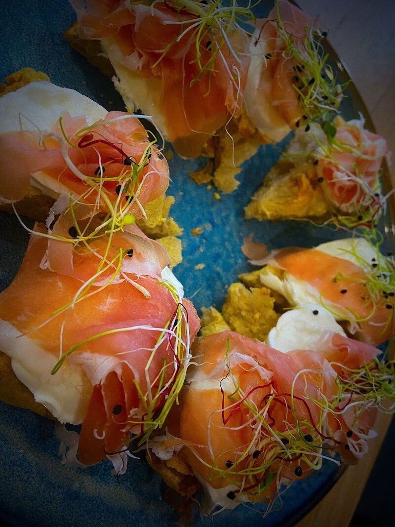 pizza con prosciutto crudo