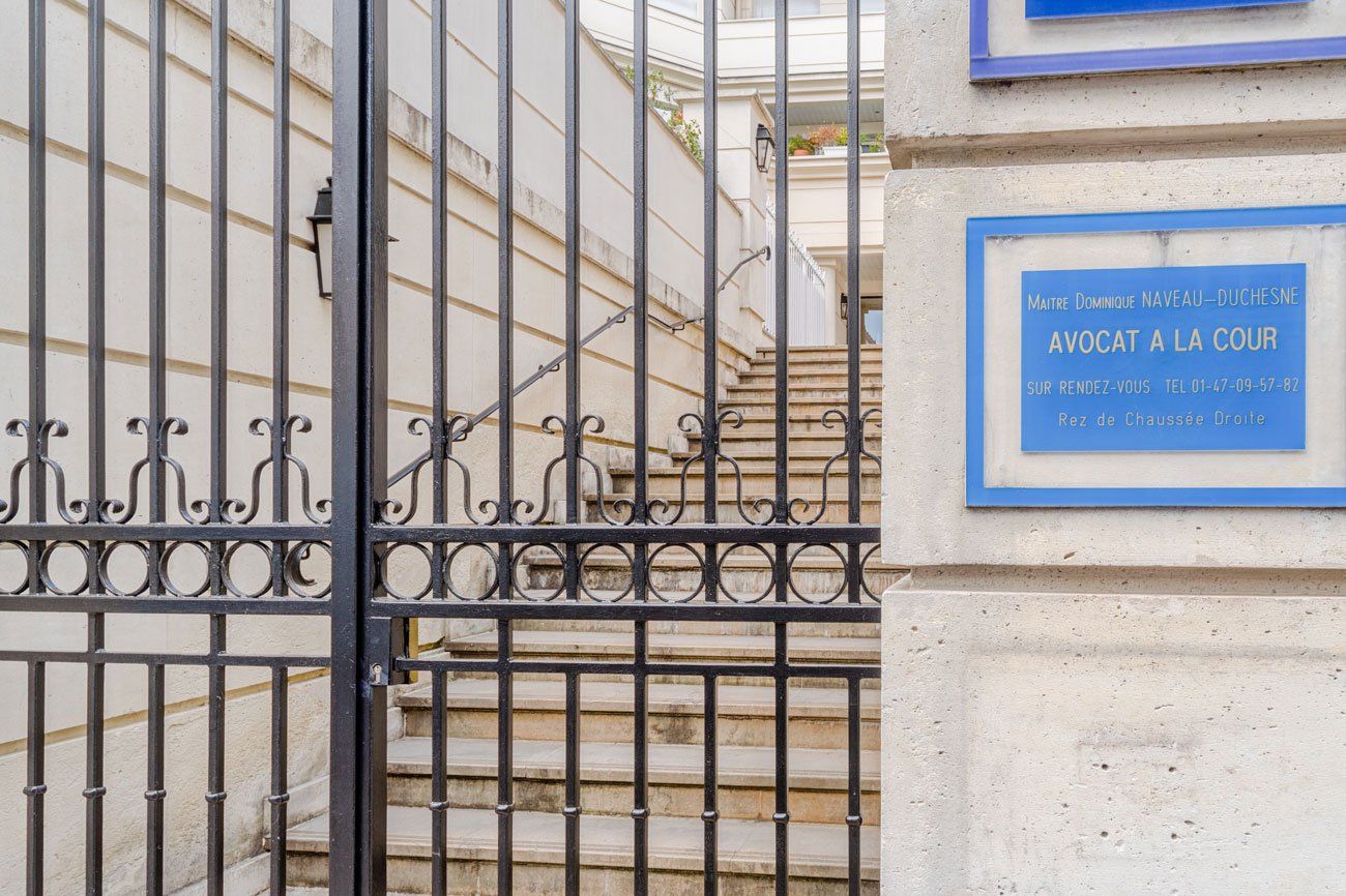 Entrée du cabinet de Maître Naveau-Duchesne