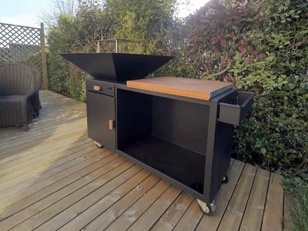 Braséro sur terrasse en bois exotique 