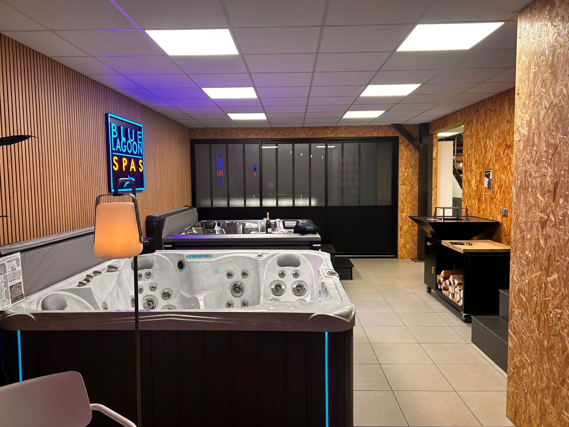 Intérieur d'un spa de la marque Blue Lagoon Spas